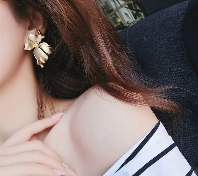 Vintage flower earrings