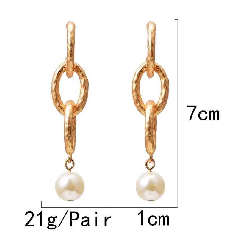 Link earrings with pearl