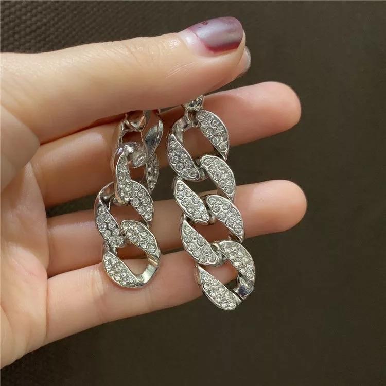 Chain earrings