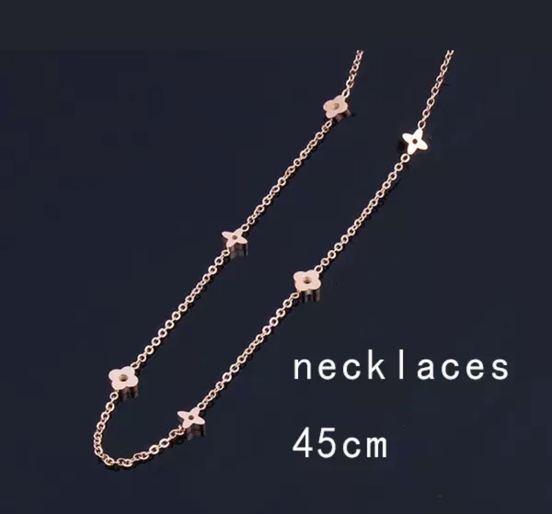 Flower necklace