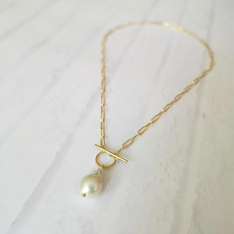 Gold pearl chain necklace